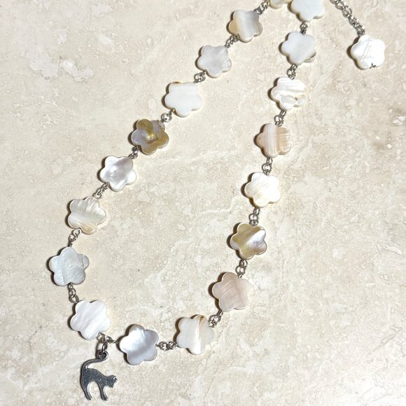 Mother of Pearl Flower Beaded Short Necklace + Cute Slim Cat Pendant - Picture 5 of 13